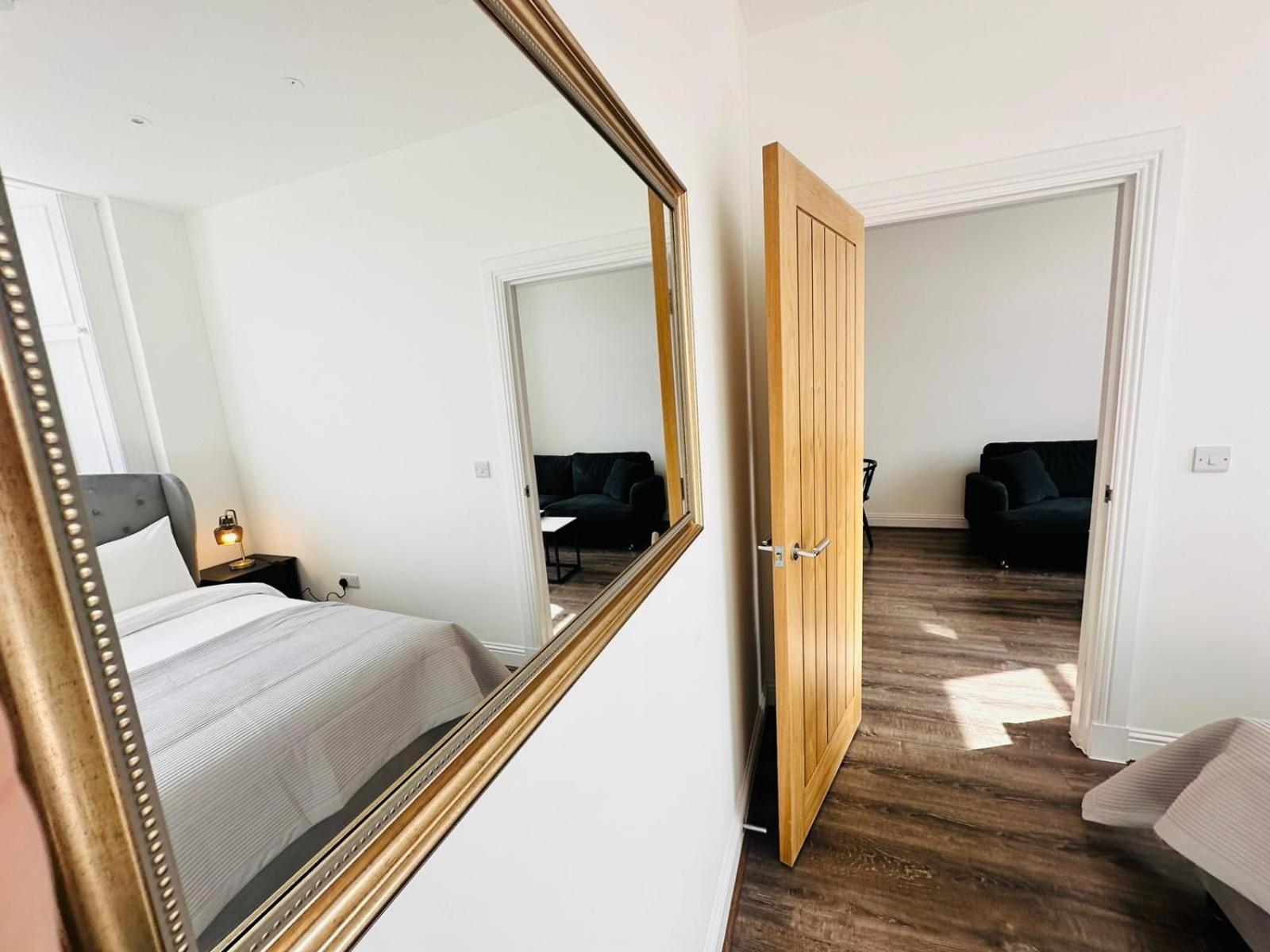 Barnet House Serviced Apartments Dunfermline Exteriér fotografie