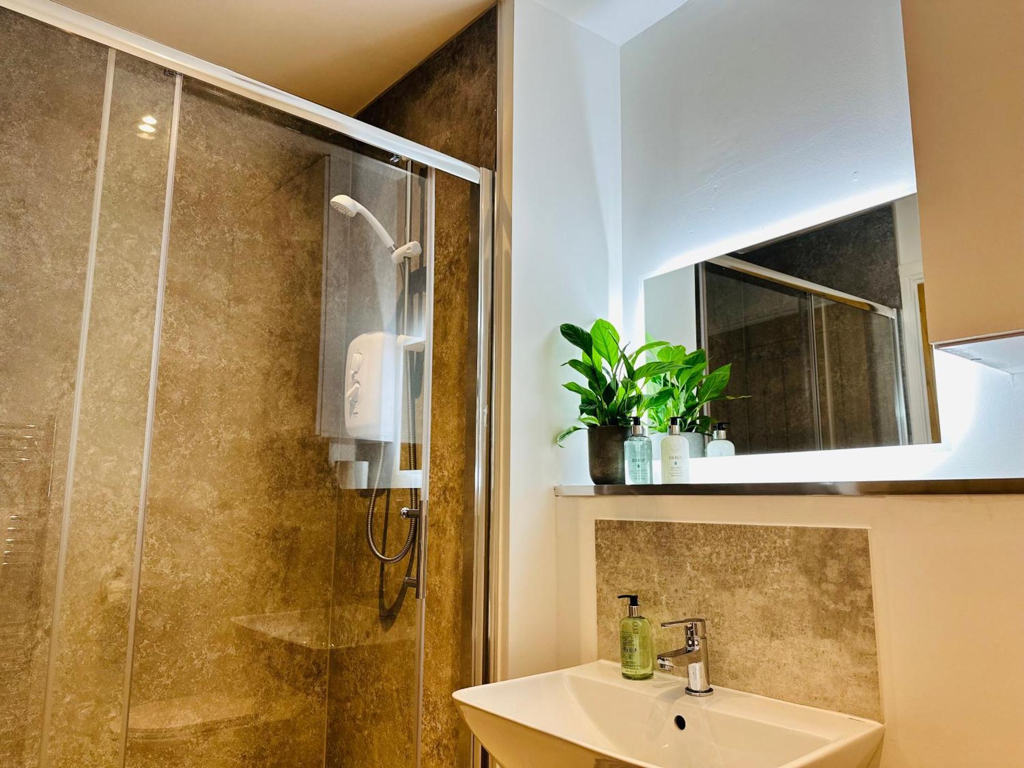 Barnet House Serviced Apartments Dunfermline Exteriér fotografie
